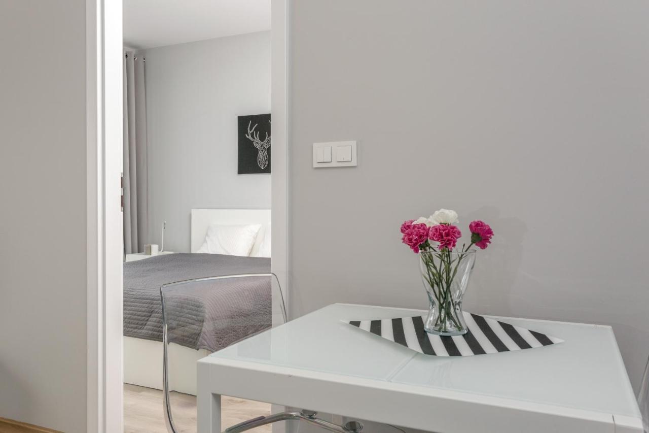 Warsaw City Comfort Apartments Bagian luar foto
